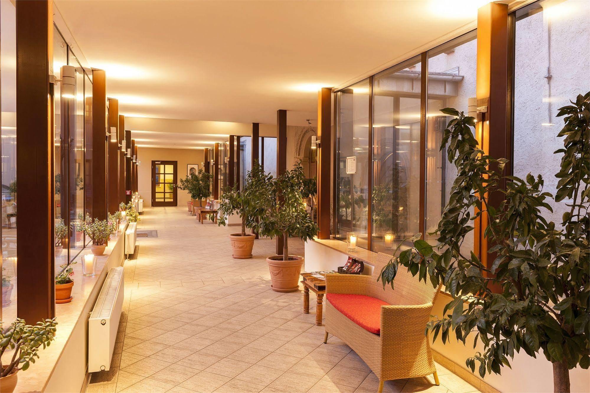 Wyndham Garden Quedlinburg Stadtschloss Bagian luar foto